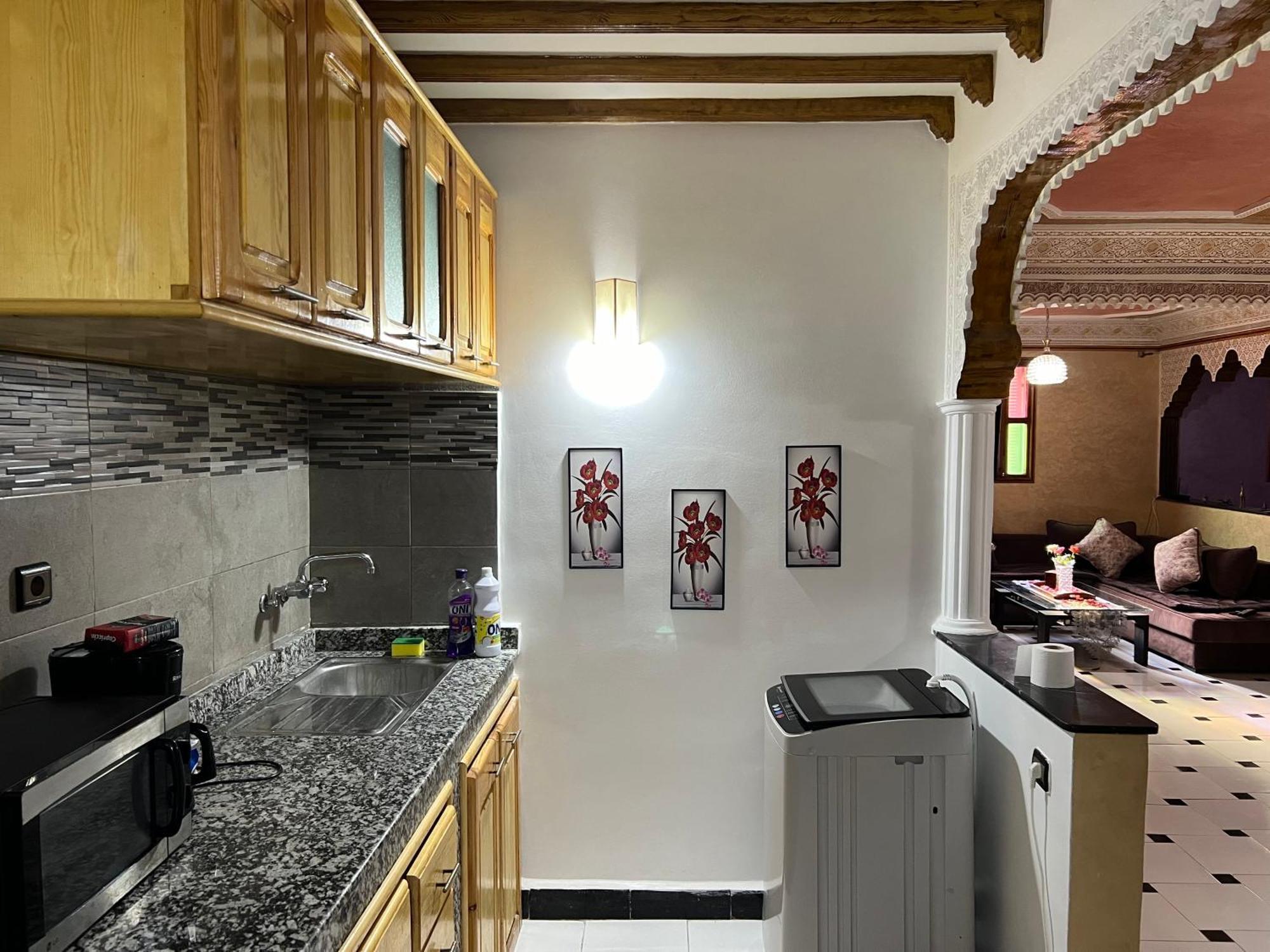 Red House Apartment *